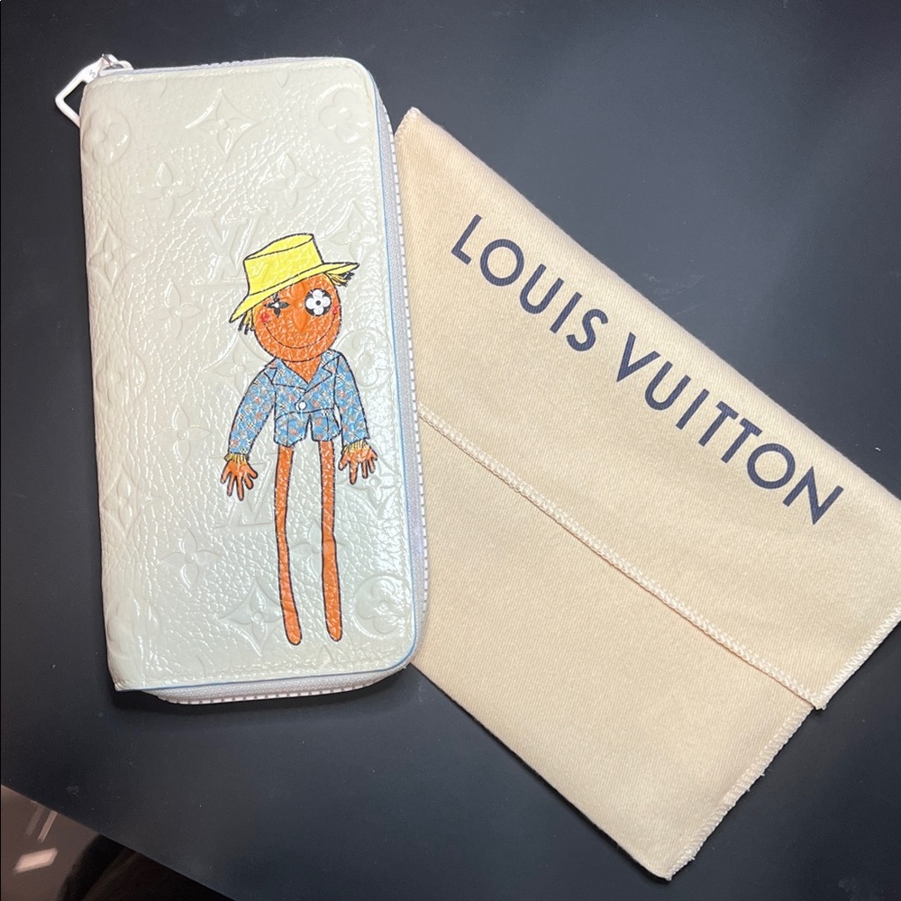 Louis Vuitton Cream/white Wallet with Character Art zippy wallet/clutch